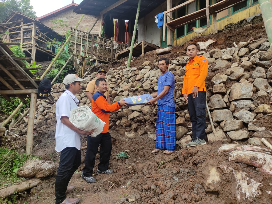 TPT longsor Desa Tambakukir